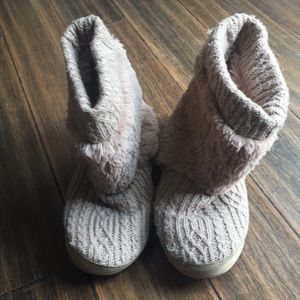 Muk Luks slippers